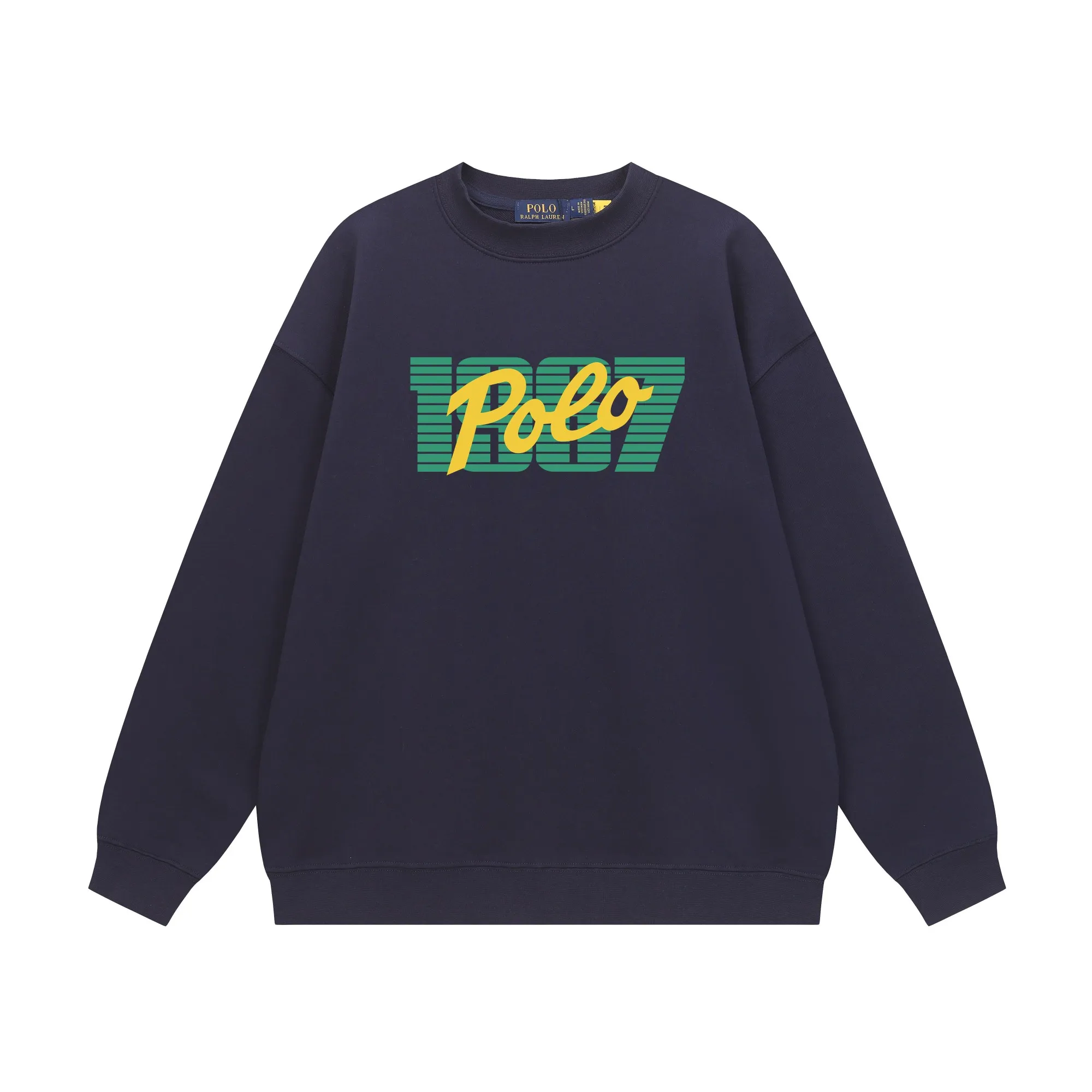 P200 Long-term stock] RalphLauren/Ralph Lauren 2025 autumn and winter new bear letter print 420g heavy large terry sweatshirt Ralph Lauren's age-reducing item, the coat fabric is made of 85% cotton ➕15% polyester, which not only retains the softness, comfort and breathability of cotton, but also adds the wear resistance and wrinkle resistance of polyester fiber, making the clothes more durable and easy to care for. Even in slightly cooler weather, you won't feel stuffy when wearing it. This kind of fabric has a natural crisp feel and is not easy to pill or deform. The bear on the chest is printed with English letters. It is full of color, full of three-dimensionality, and lifelike, adding a bit of liveliness and interest to the whole sweatshirt. There is no pressure to dress, regardless of age or gender. Complete accessories! Color: black, white, navy blue, light floral gray Size: M-L-XL-XXL